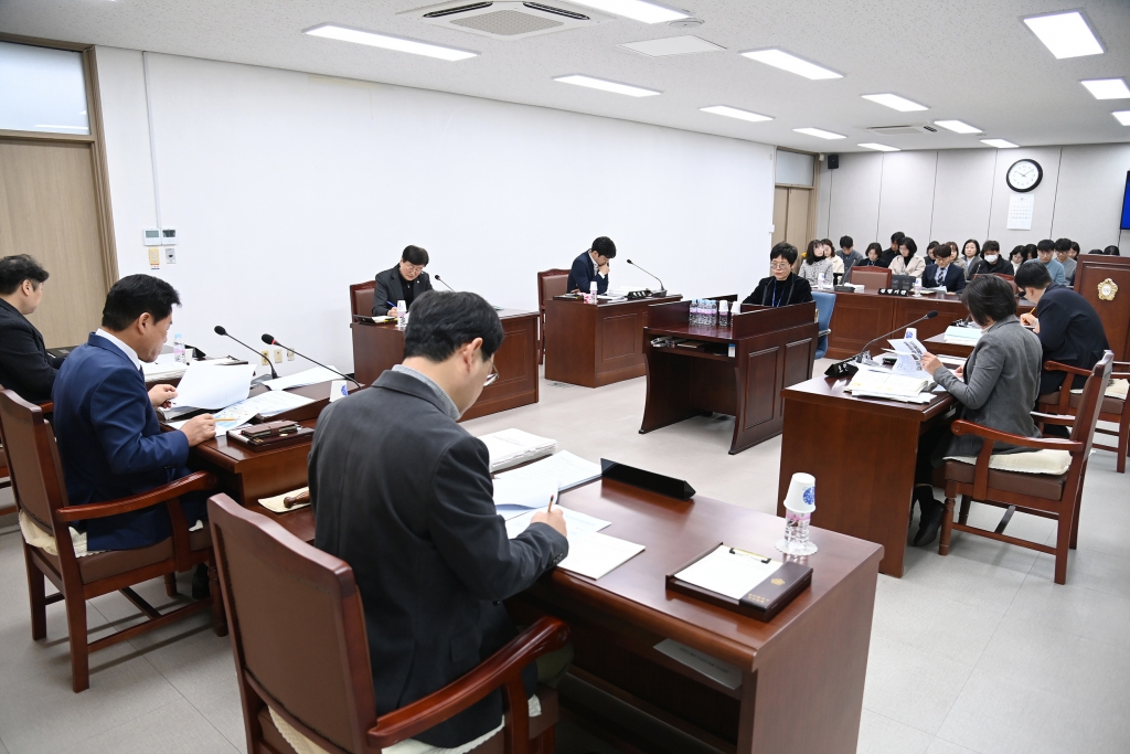 제261회 사회도시위원회 행정사무감사 이미지(4)