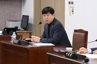 제261회 의회운영위원회 행정사무감사 대표이미지