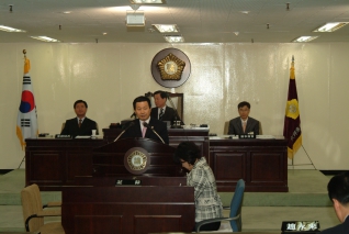 제137회 서구의회 임시회(보충질문 - 이원길 의원) 대표이미지